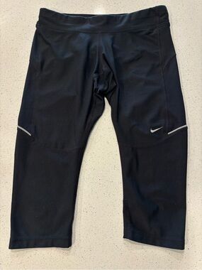Nike Women’s Black Dri-FIT Drawstring Running Capri Leggings, Size Small